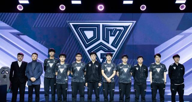 下对他的发 下对他的发