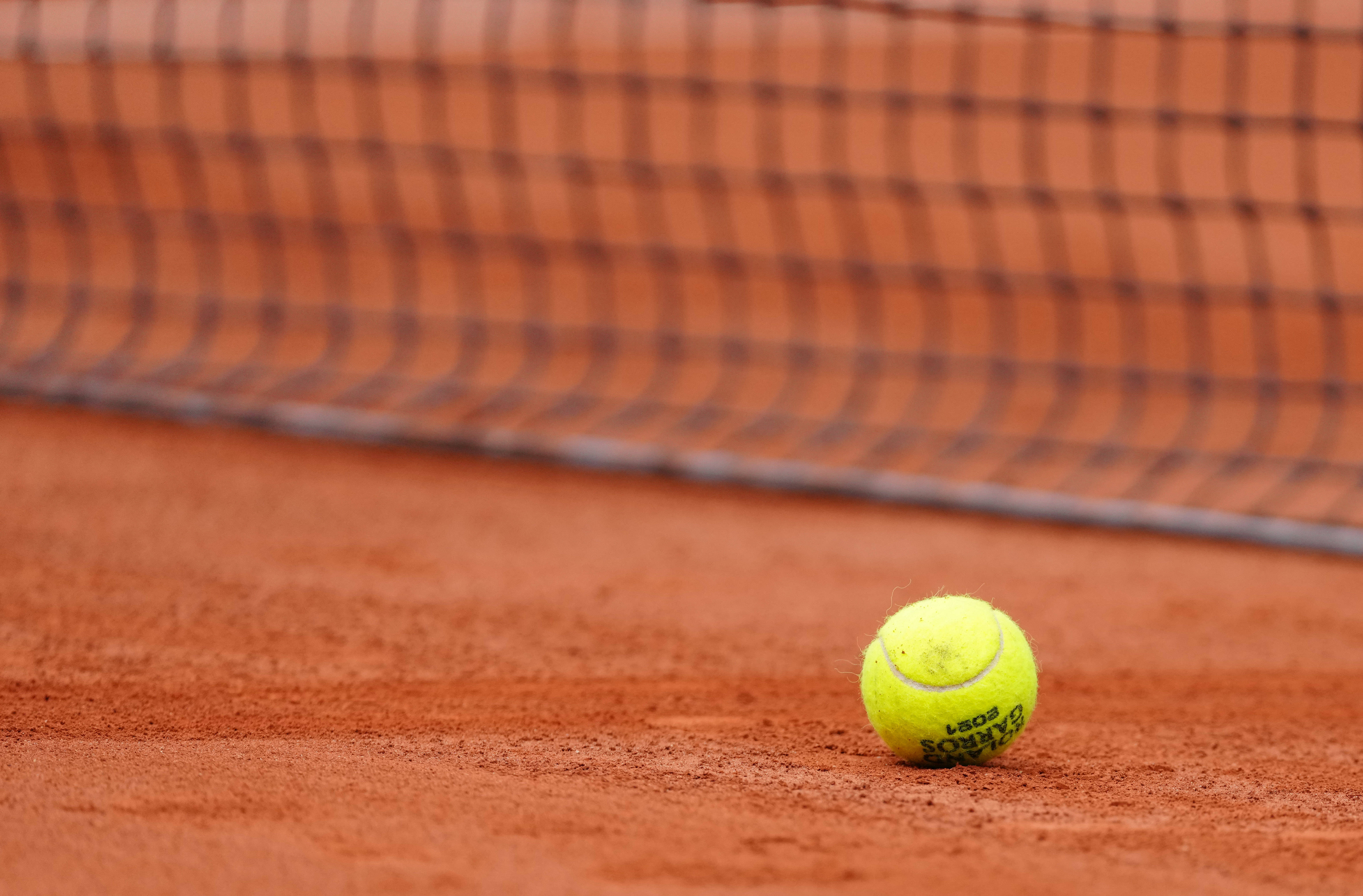 愈发突出 愈发突出